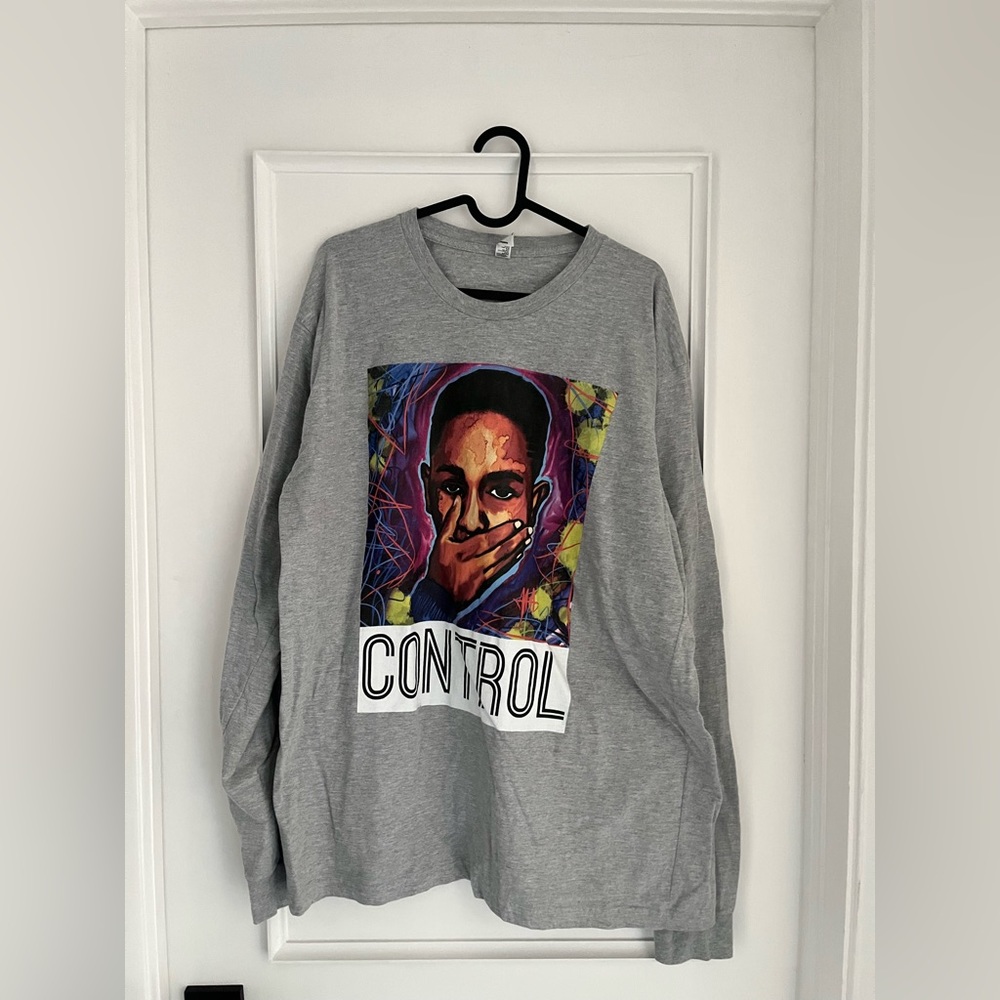 Men’s American Apparel Long Sleeve Grey Tee
